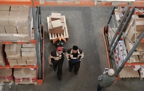 How Do Pallets End Up on Amazon? 9 How Do Pallets End Up on Amazon?